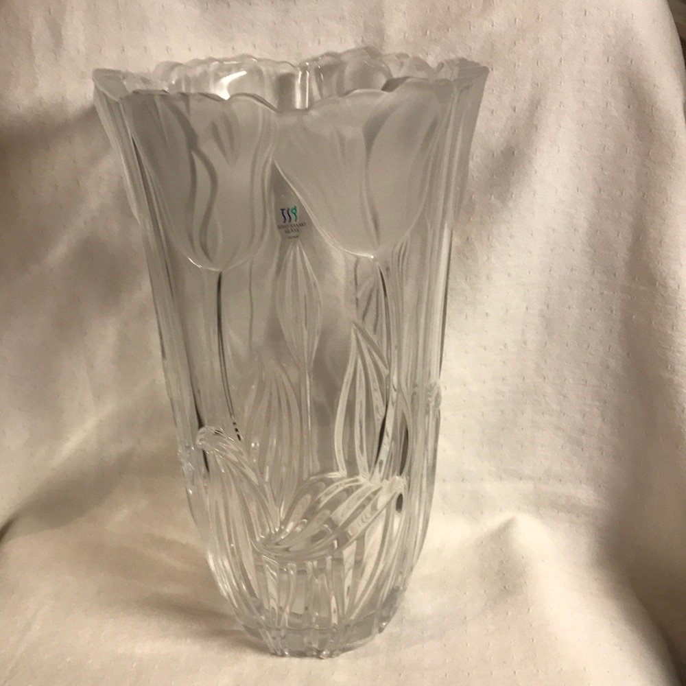 Vintage Toyo Sasaki Japan Frosted Satin Tulip Flower Vase 12” Tall
